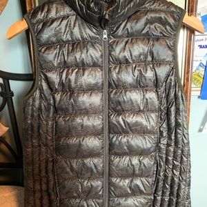 Light Down Vest